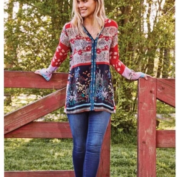 Johnny Was Tops - JW Johnny Was Trim V-Neck Blouse M